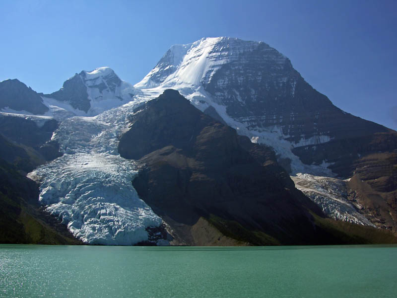 Lago Berg y Monte Robson