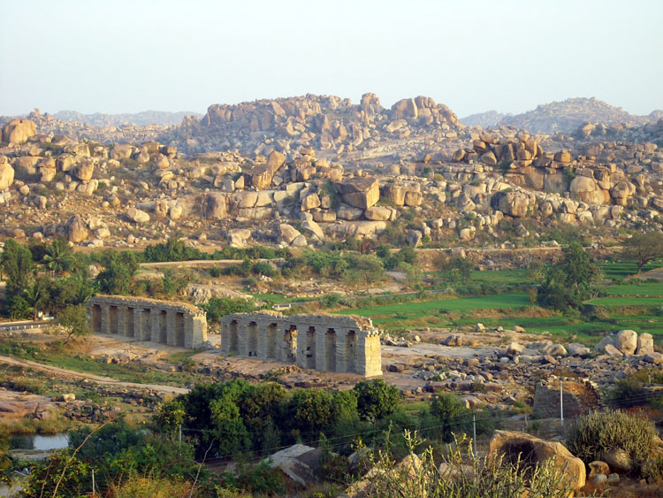 Acueducto de Hampi Acueducto de Hampi
