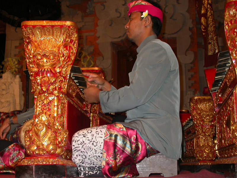  Músico de gamelán. Ubud. Bali. Indonesia