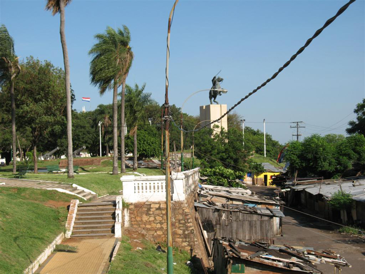 Miseria en Asunción