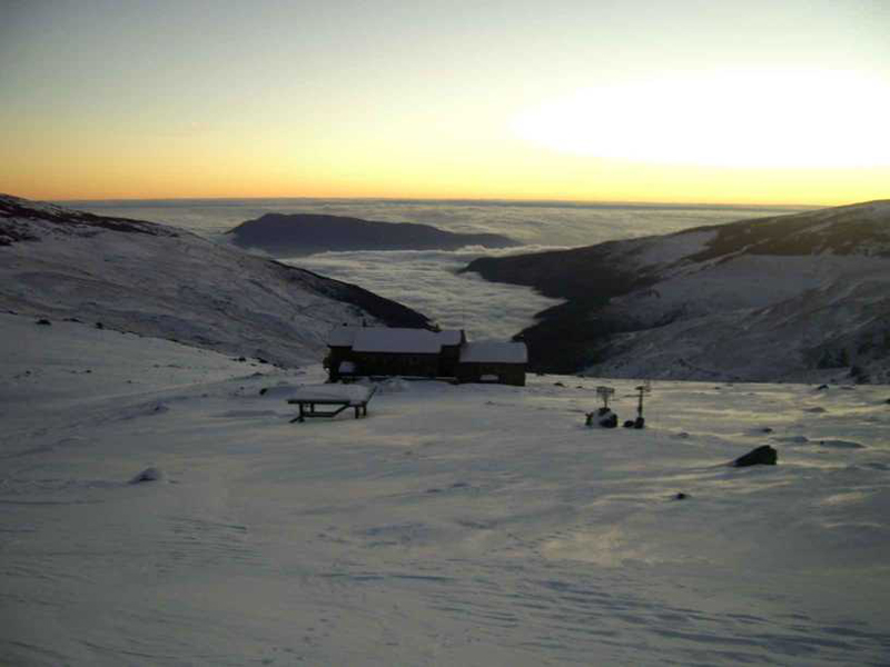 Anochece en el Refugio Poqueira