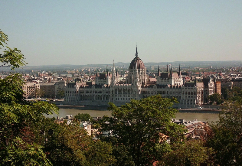 PARLAMENTO