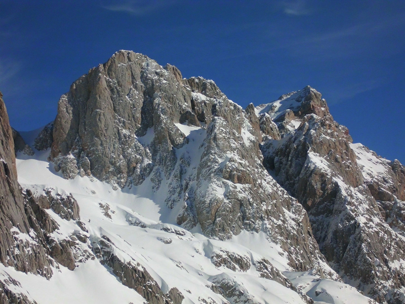 TORRE COTERAS ROJAS Y PEÑA VIEJA