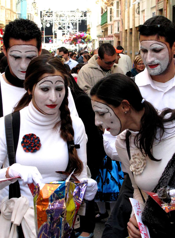 Calle Ancha (al fondo la plaza de San Antonio)