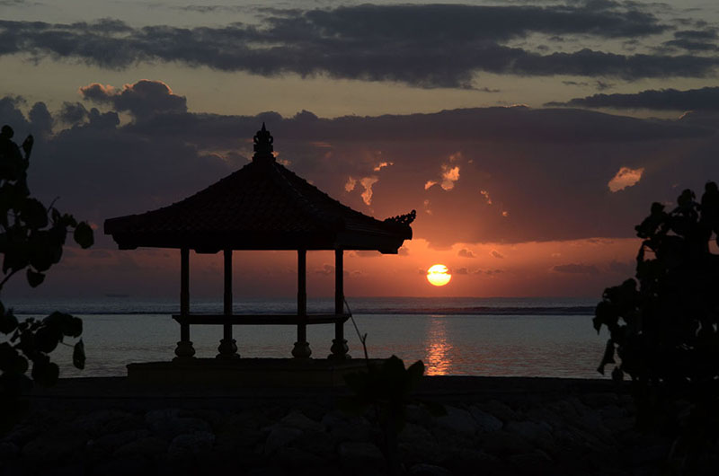 Amanecer en Sanur