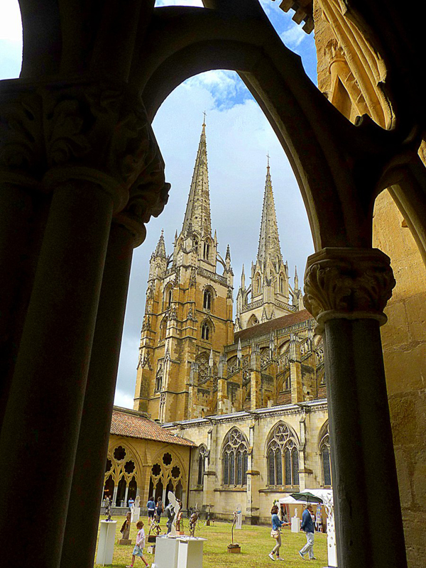 Catedral Bayona