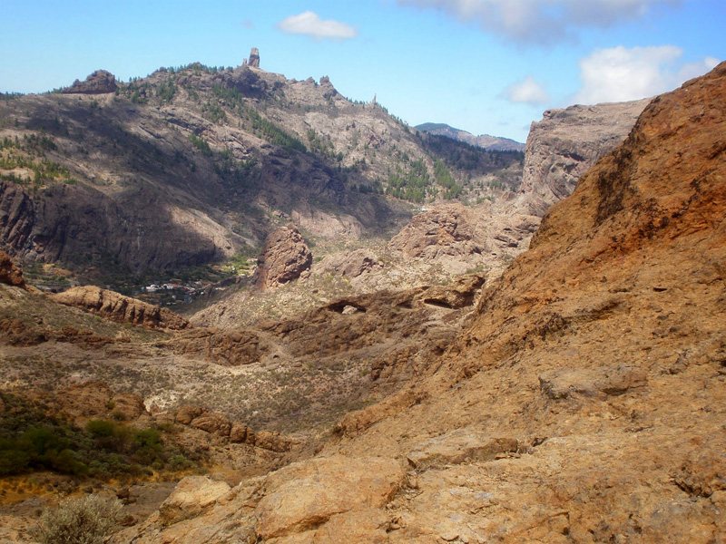 OJO DE ROCA Y ABAJO VALLE DE AYACATA