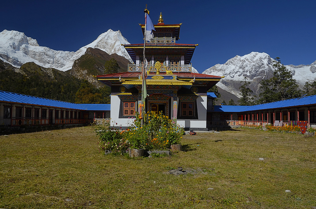 Hongsanbu y Manaslu, cordillera del Himalaya, Nepal