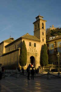 Plaza Nueva-Iglesia de Santa Ana-Granada