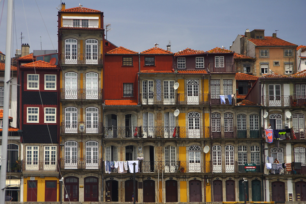 Barrio típico de Oporto-Portugal